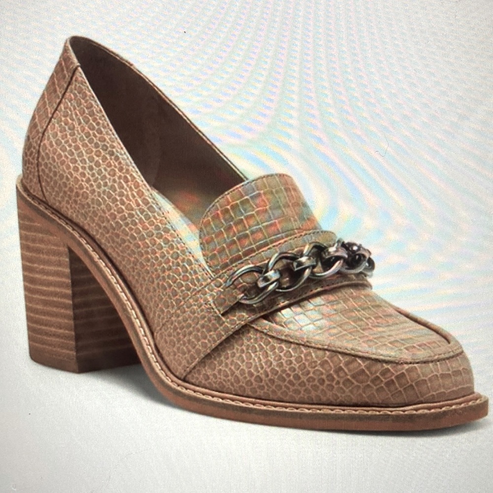 Vince Camuto cedeen truffle leather apron toe heeled loafer w cable-link detail